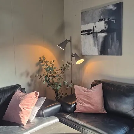 Newly Renovated House 11 Guests, 5 Bedrooms Boverbru