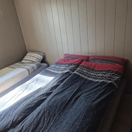 Newly Renovated House 11 Guests, 5 Bedrooms 펜션